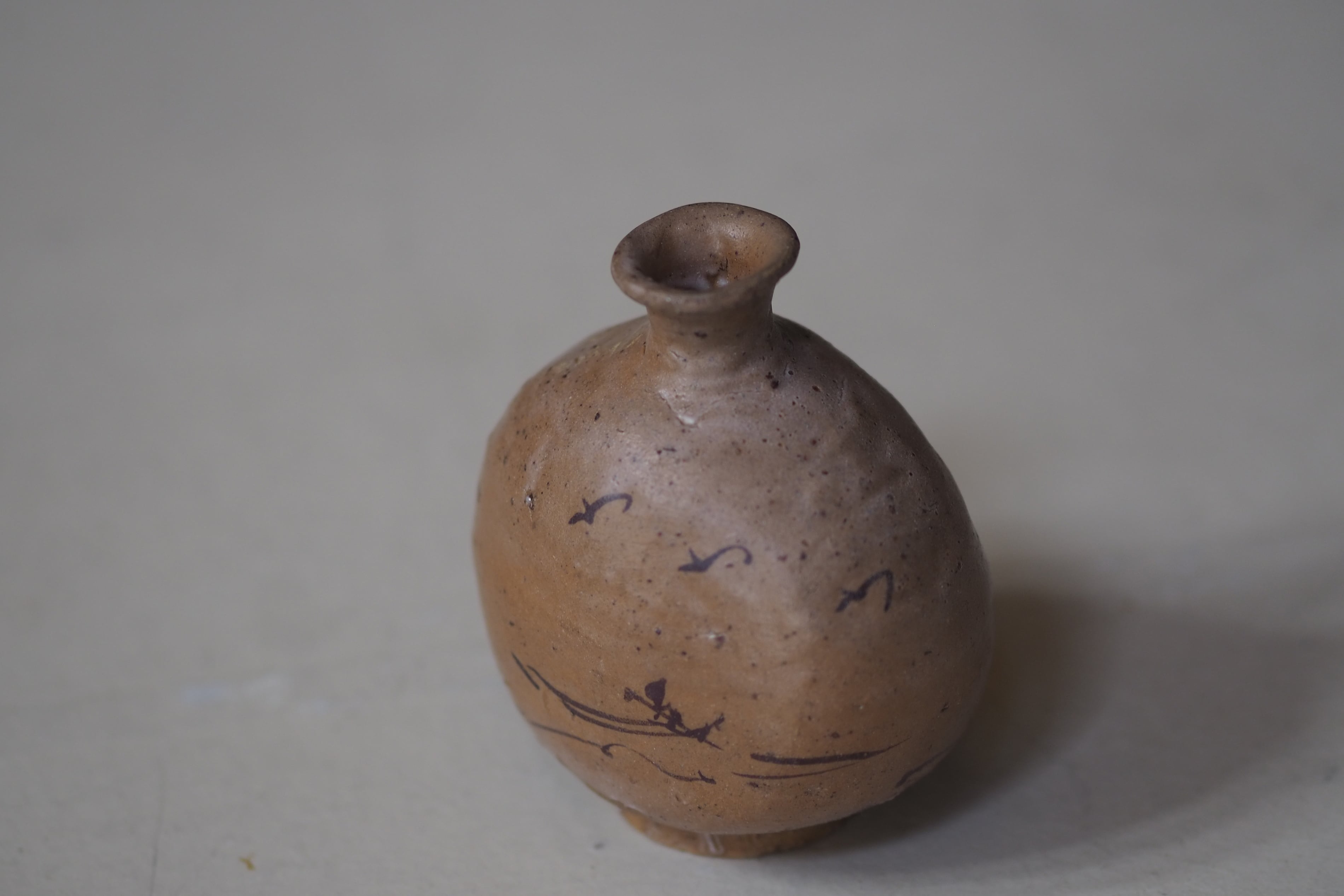 丸田宗彦 A-5. 絵唐津扁壺徳利 | 陶屋なづな