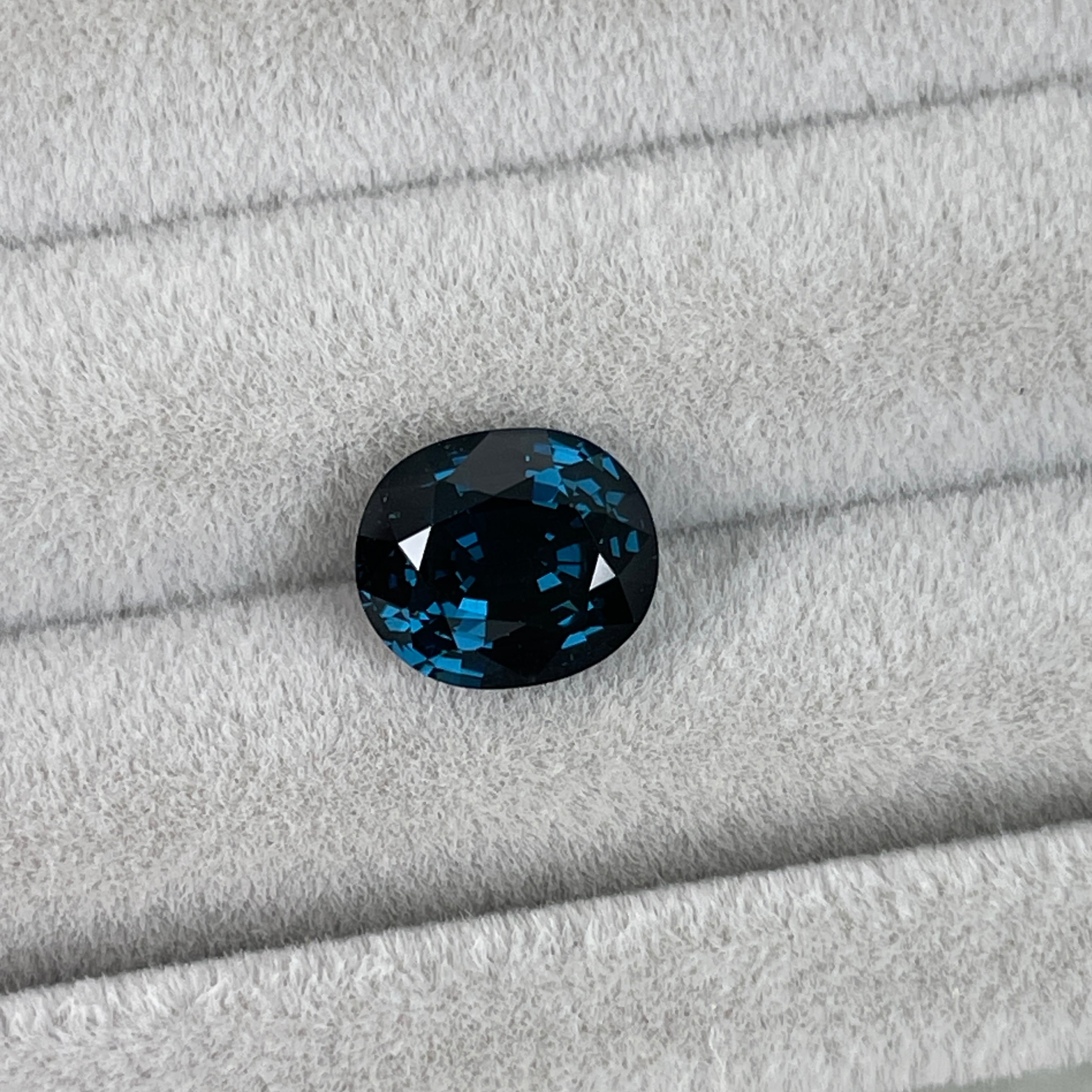 シックなブルースピネル 1.33ct | EnMedel 〔 宝石ルース・ジュエリー