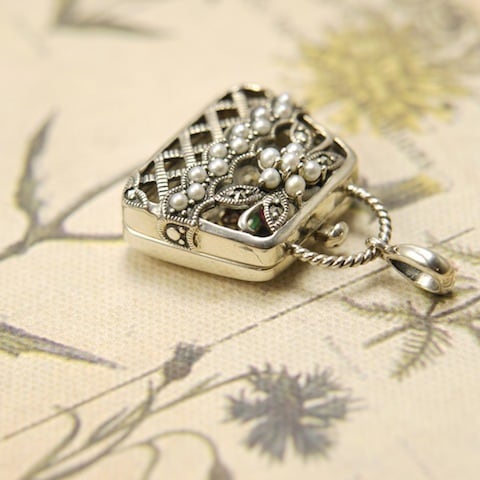 c710ce31607bcb391053e51d1a874a