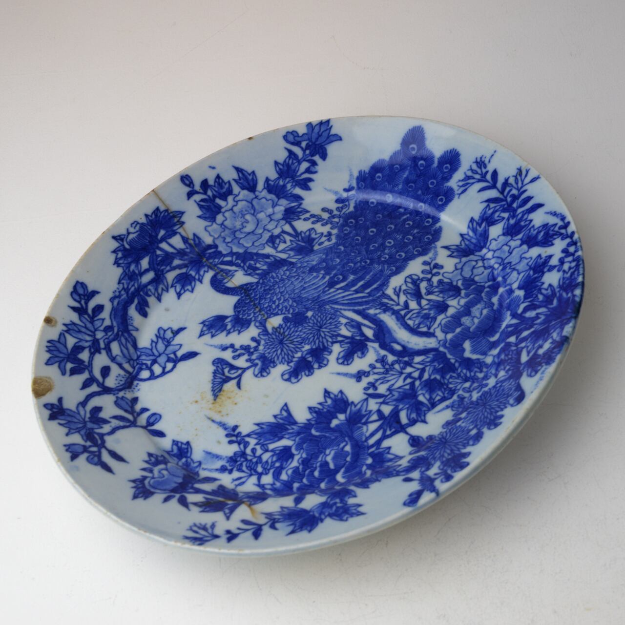 和骨董 染付 大皿 孔雀 【JAPAN】 古伊万里 有田焼 伊万里焼 鍋島焼
