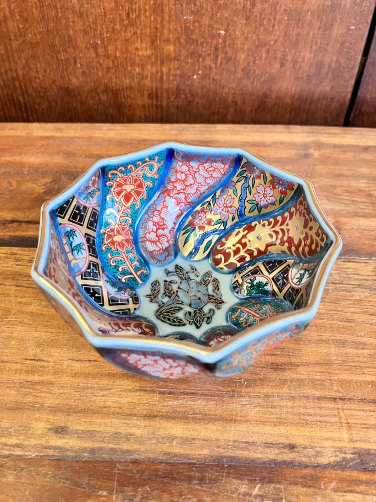 2客 林九郎窯 十方割花地紋小鉢 金彩輪花 菊割 古伊万里様式 2客 林