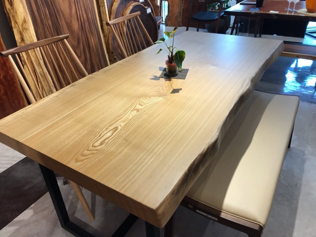 栓（セン）_1770×800-860-820×70_横浜元町店_テーブル天板/一枚板