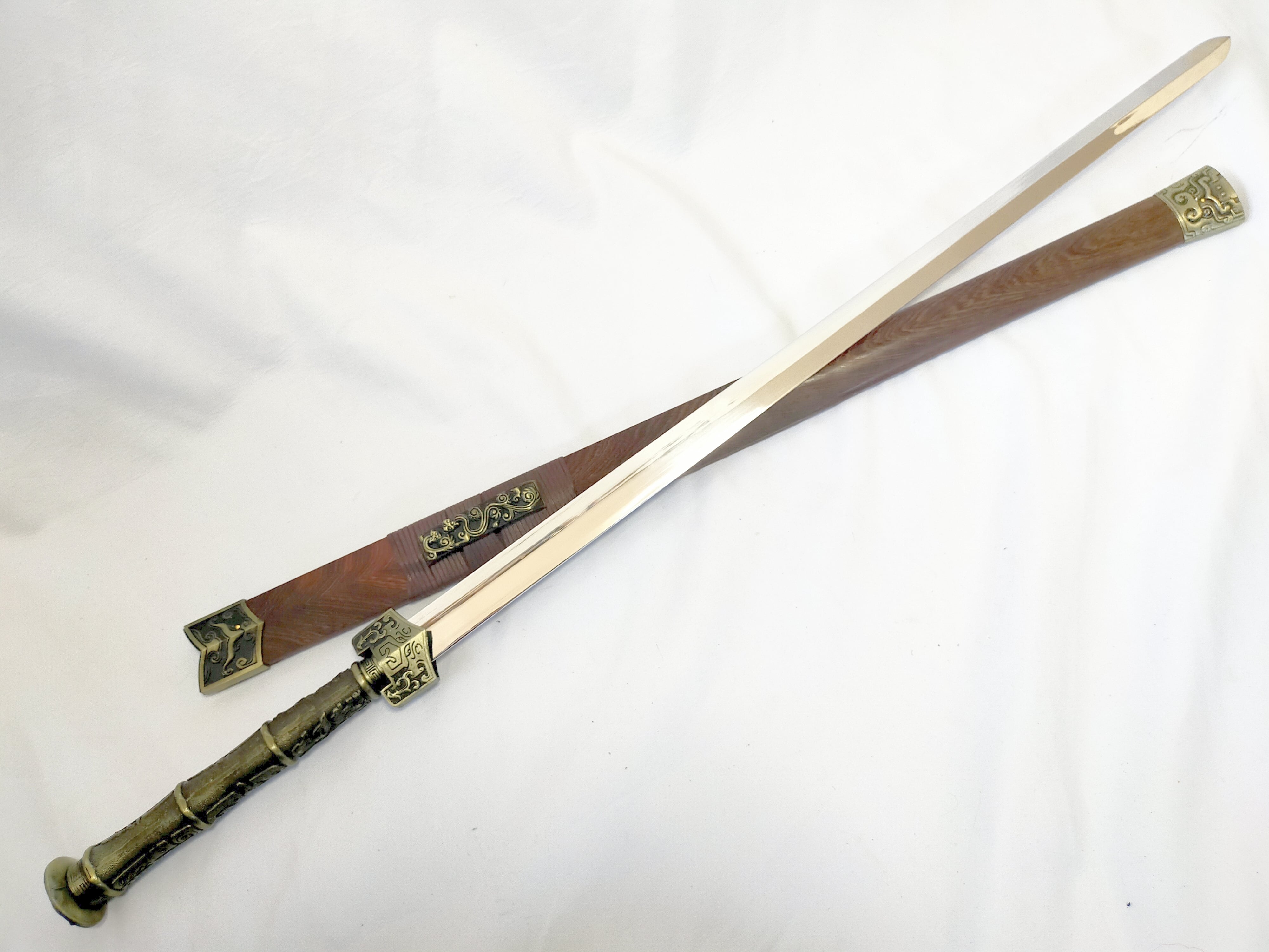 青龍刀 柳葉刀 牛尾刀 関刀 漢刀唐刀 太極刀 模擬刀