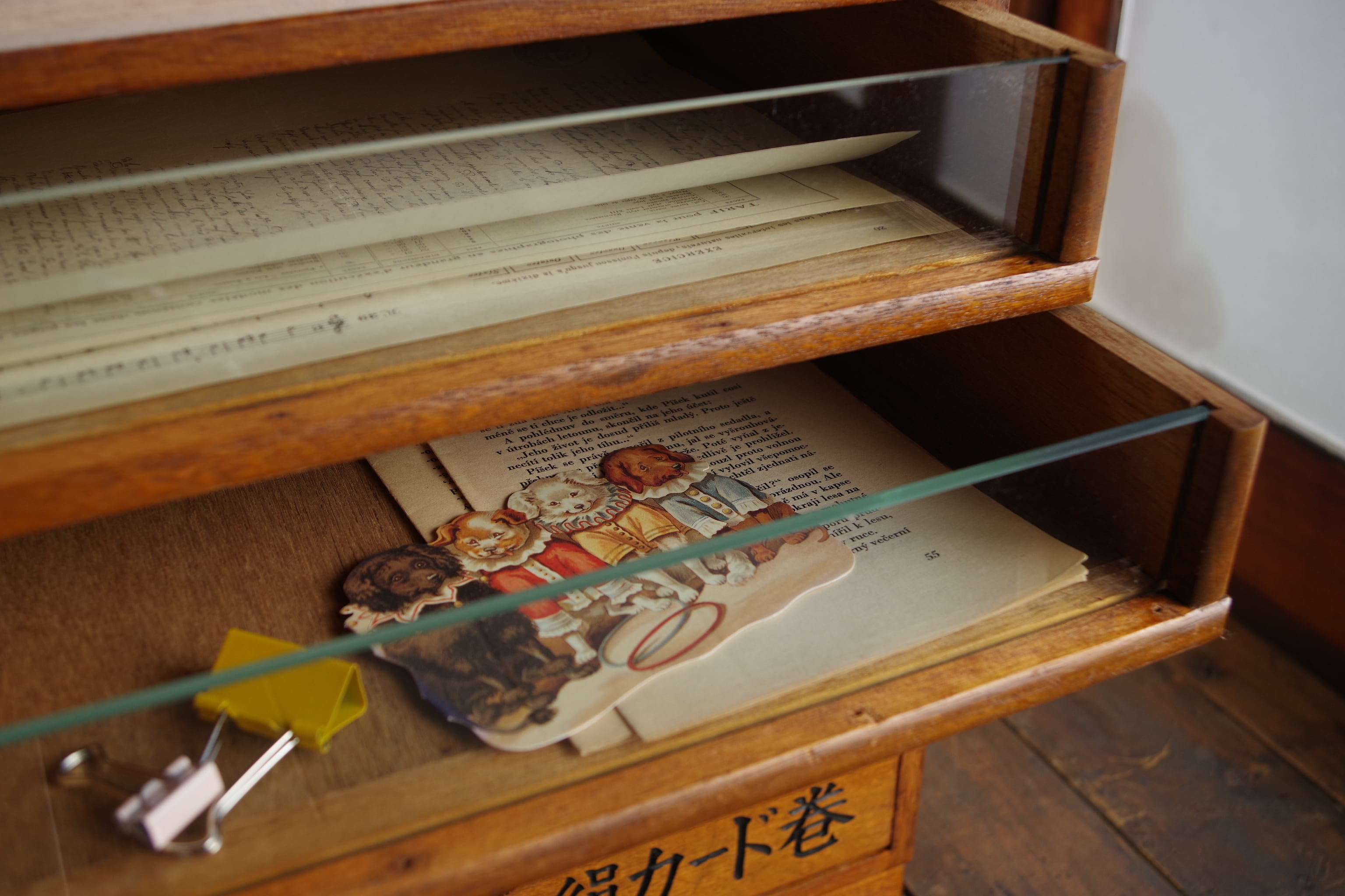 アンティーク 木製引出し ミシン糸