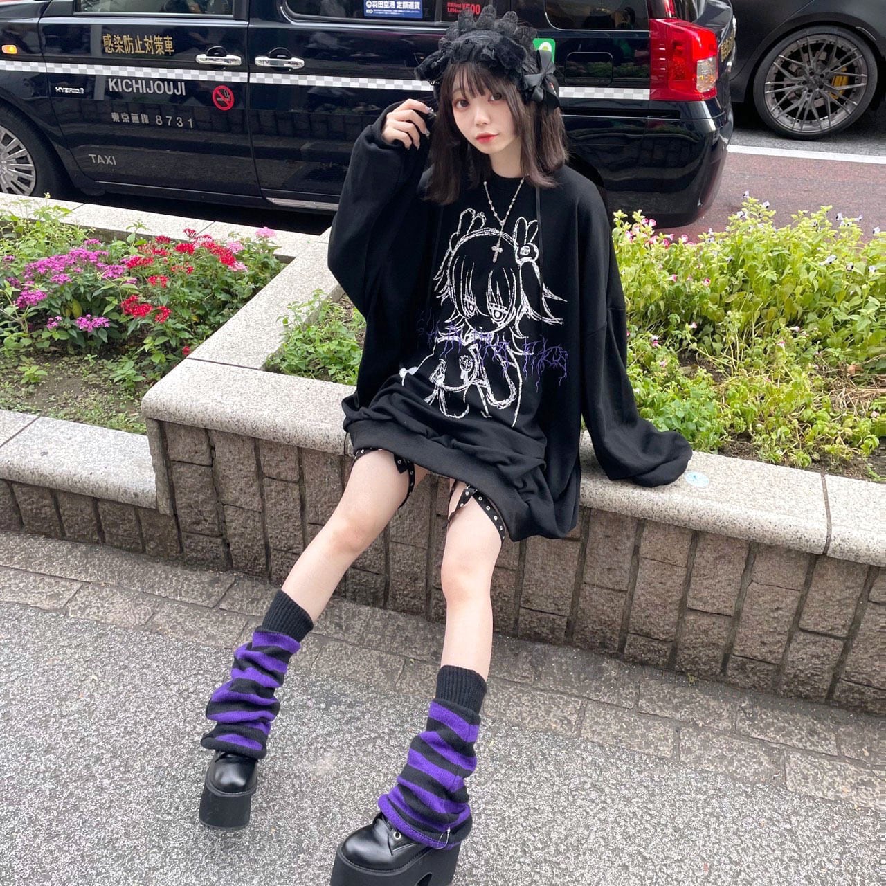 ラフスケッチGIRLスウェット | VOLCAN&APHRODITE