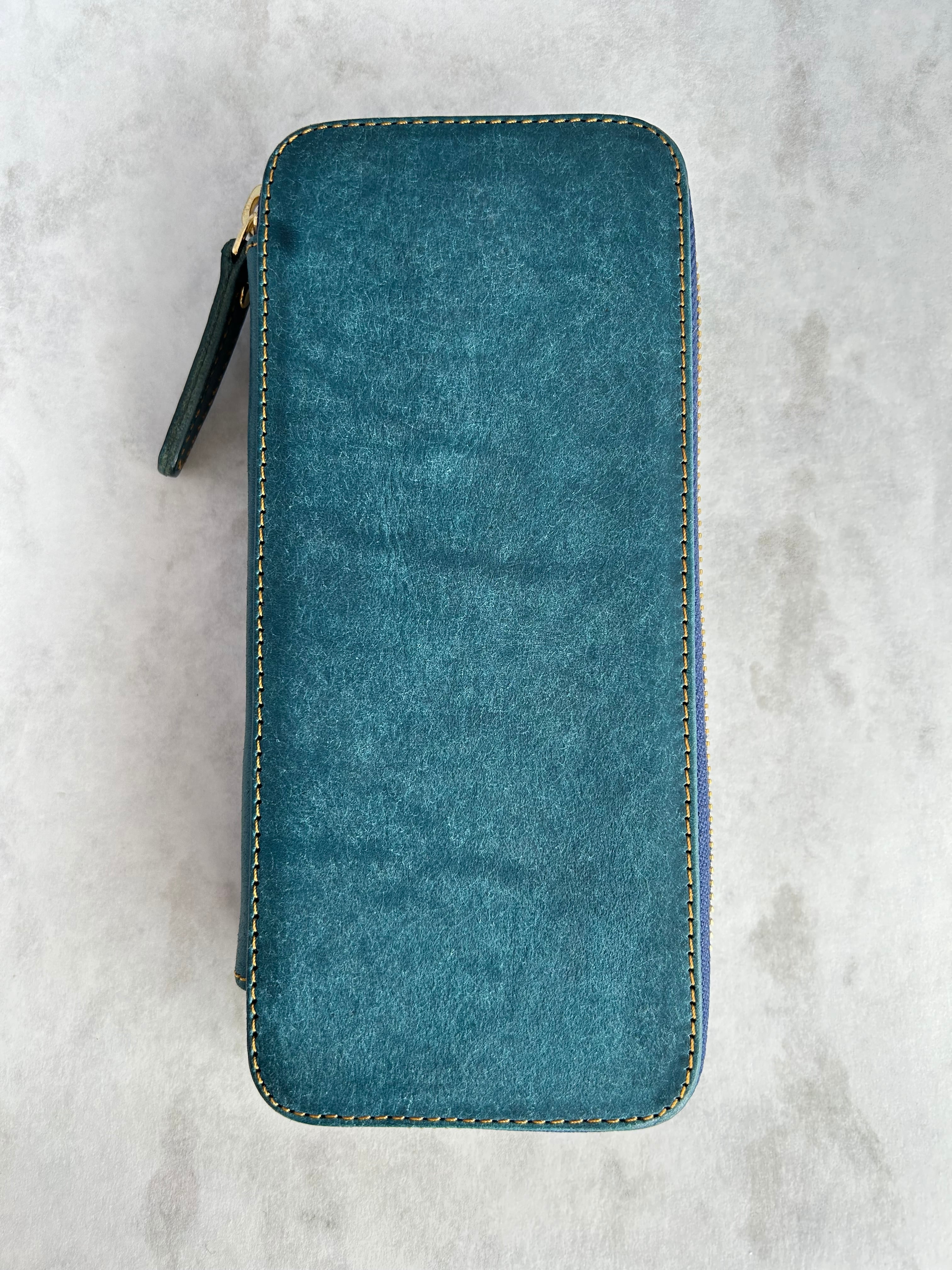 バハギア & クラフト ラウンドジップペンケース (プエブロ革モスト