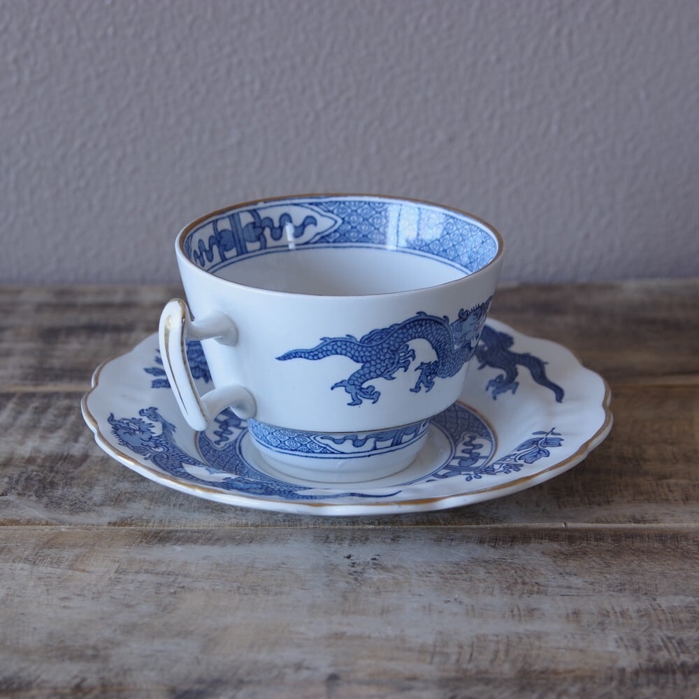 オールドニッポン 龍紋 ティーカップ ソーサー トリオ ドラゴン ぼかし
