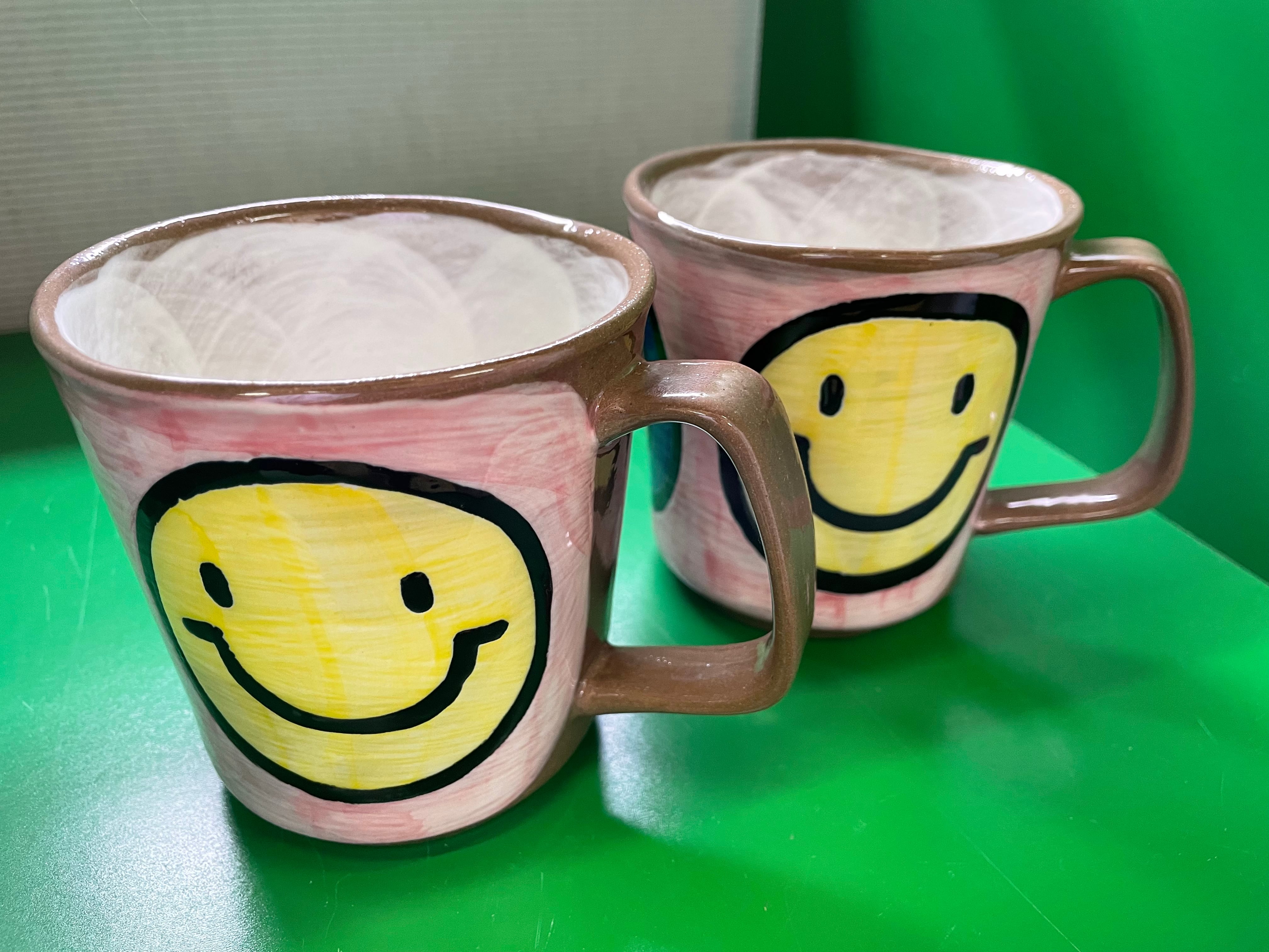 波佐見焼 ニコちゃん ピンク マグカップ（中）1個 | 雑貨牧場GAYU