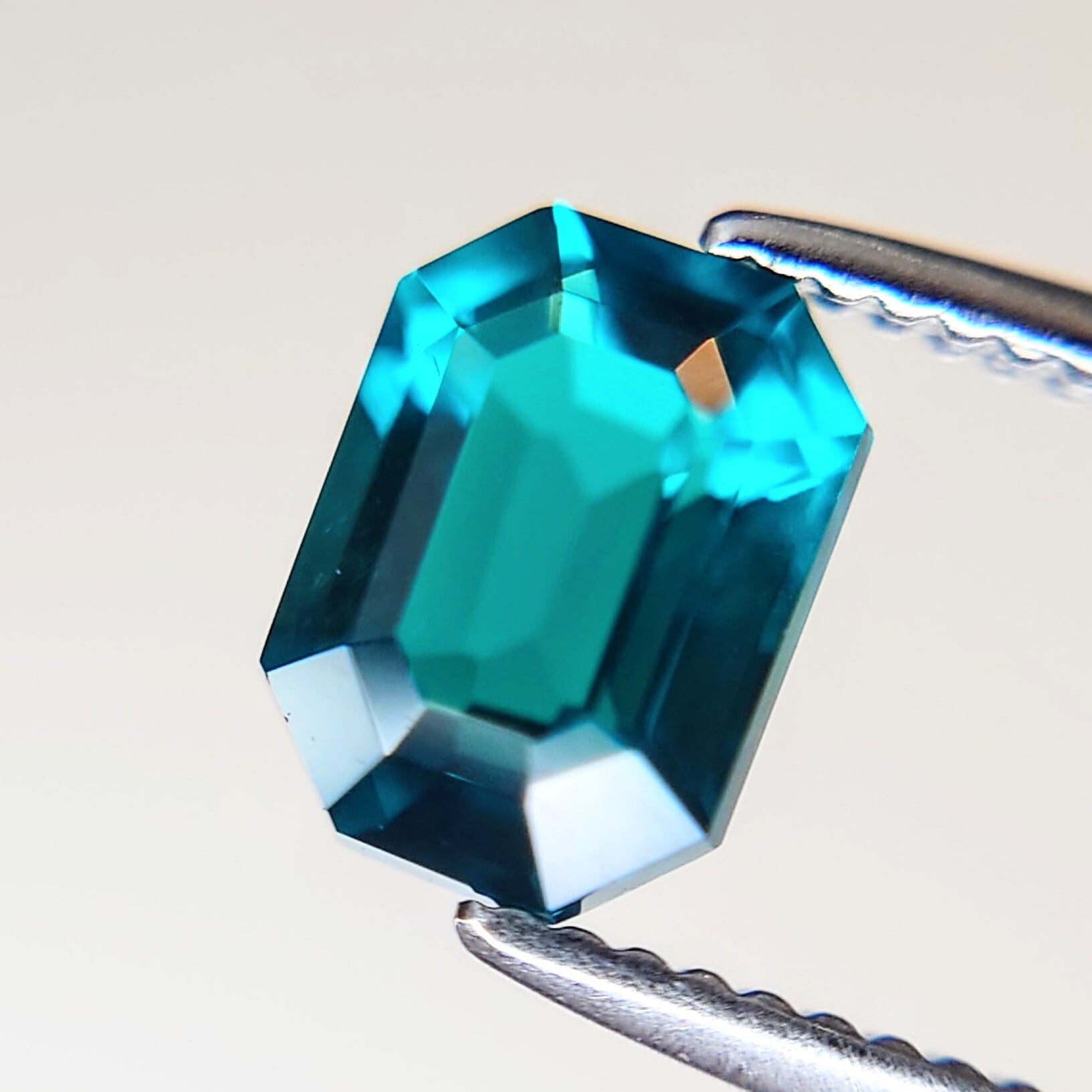 極希少 非処理 Green Hauyne (Green Hauynite) 0.45ct GIT鑑別書付