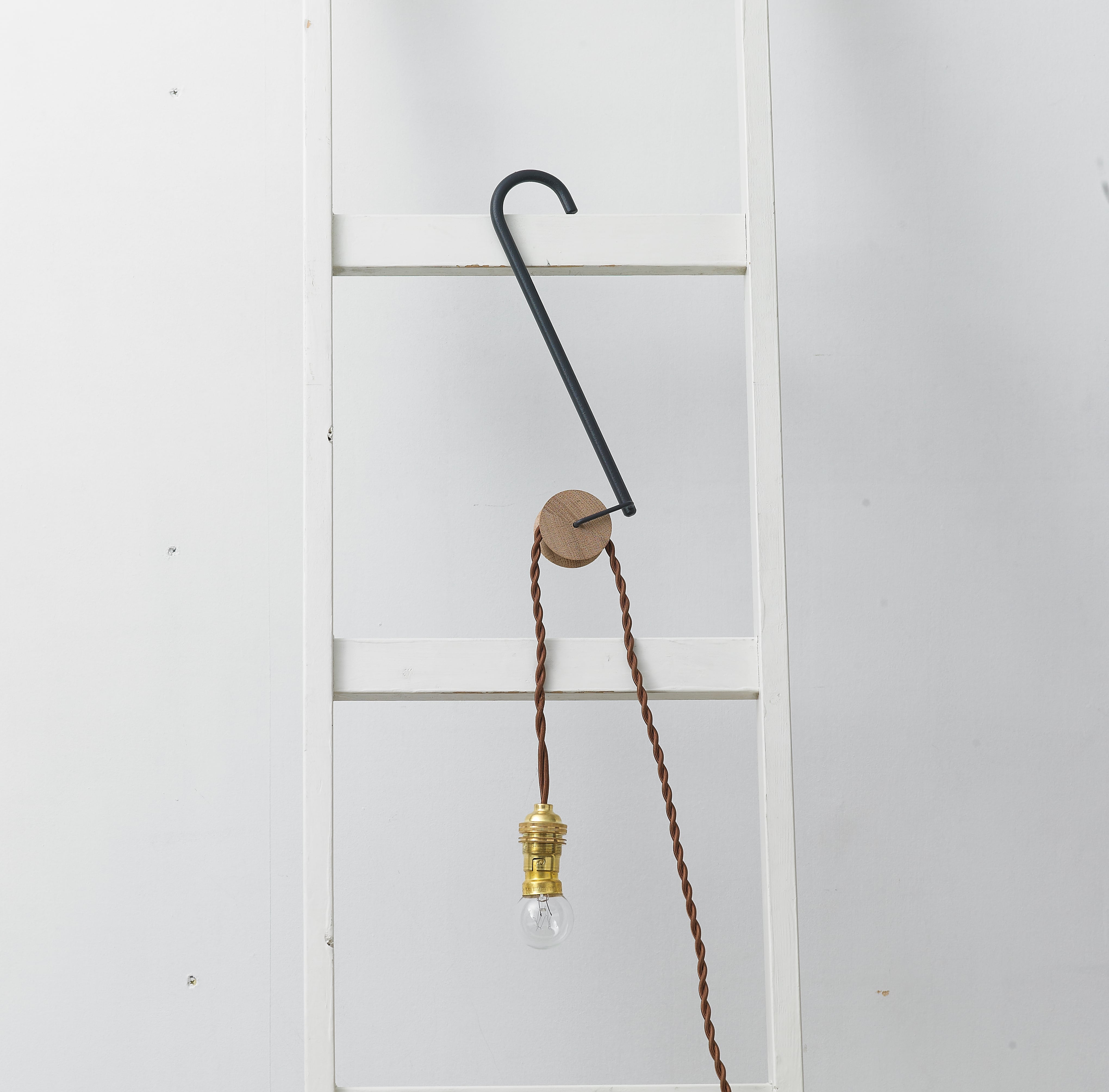 ハンガーライト eNproduct | FUTAORI