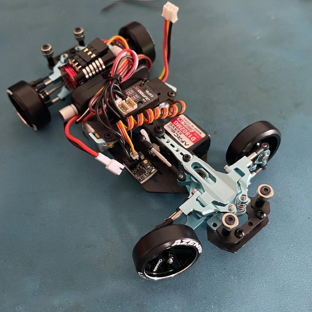 TGーRwd 1/24 ドリフトレーシングカー McLaren ボデー付き TGーRwd 1/24