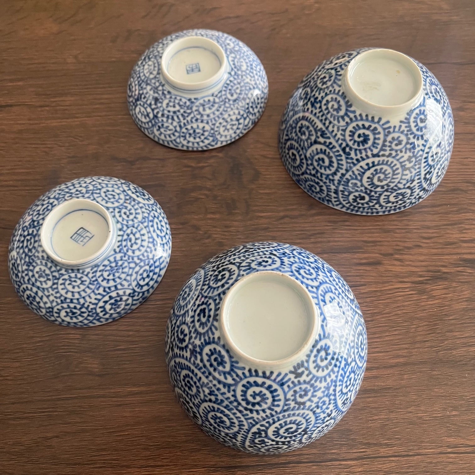 江戸中期】古伊万里染付蛸唐草紋様蓋物碗 | 古美術 希 のぞみ 美術