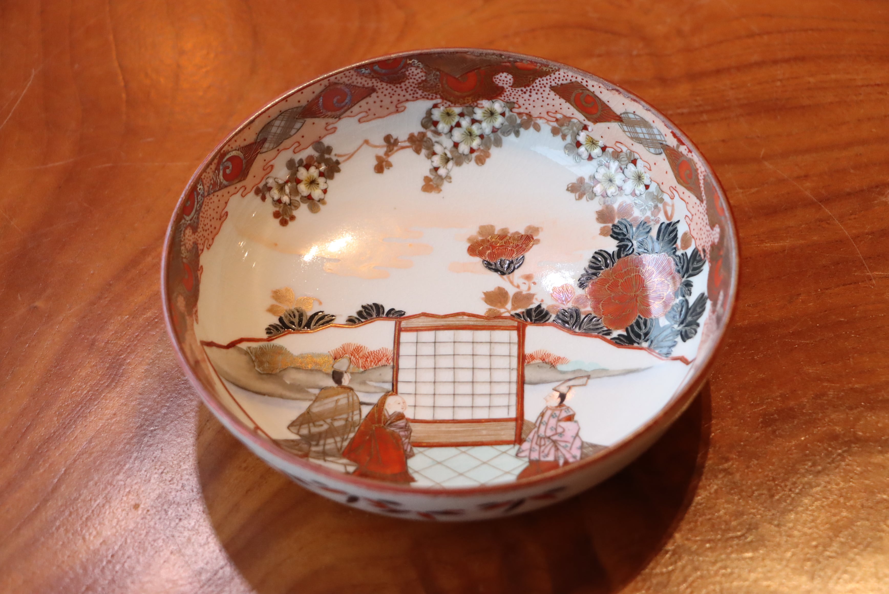 九谷焼 赤絵 蓋物 龍の図 1客 九谷焼 赤絵 蓋物 龍の図 1客 蓋物 蓋