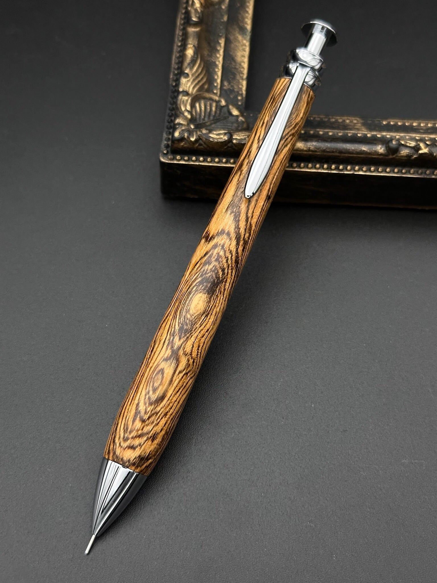 ローズウッド(瘤)/木軸低重心タイプ(オリジナル金具/砲弾型金口