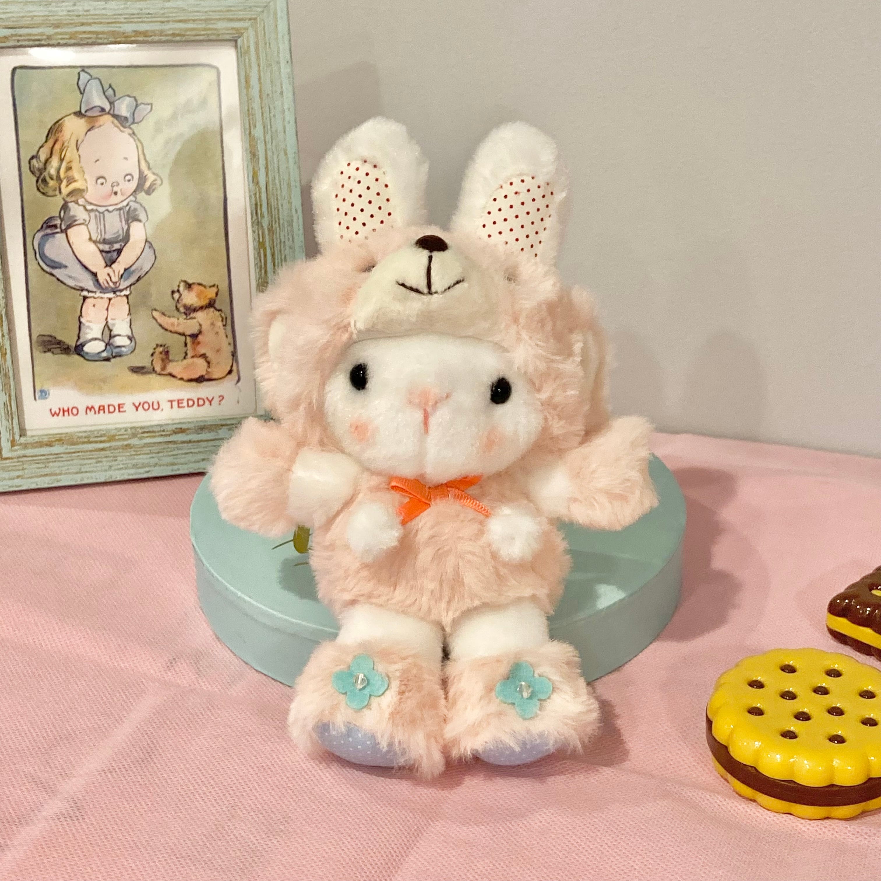 クマになりたかったウサギ ホワイト キーホルダー | 円山裏参道WawA