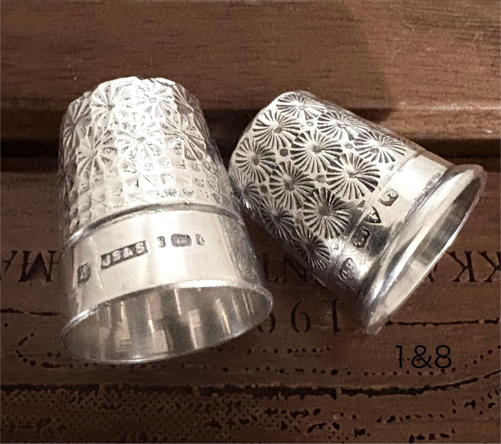 英国アンティーク シンブル 指ぬき 2点 裁縫道具 ジュエラー