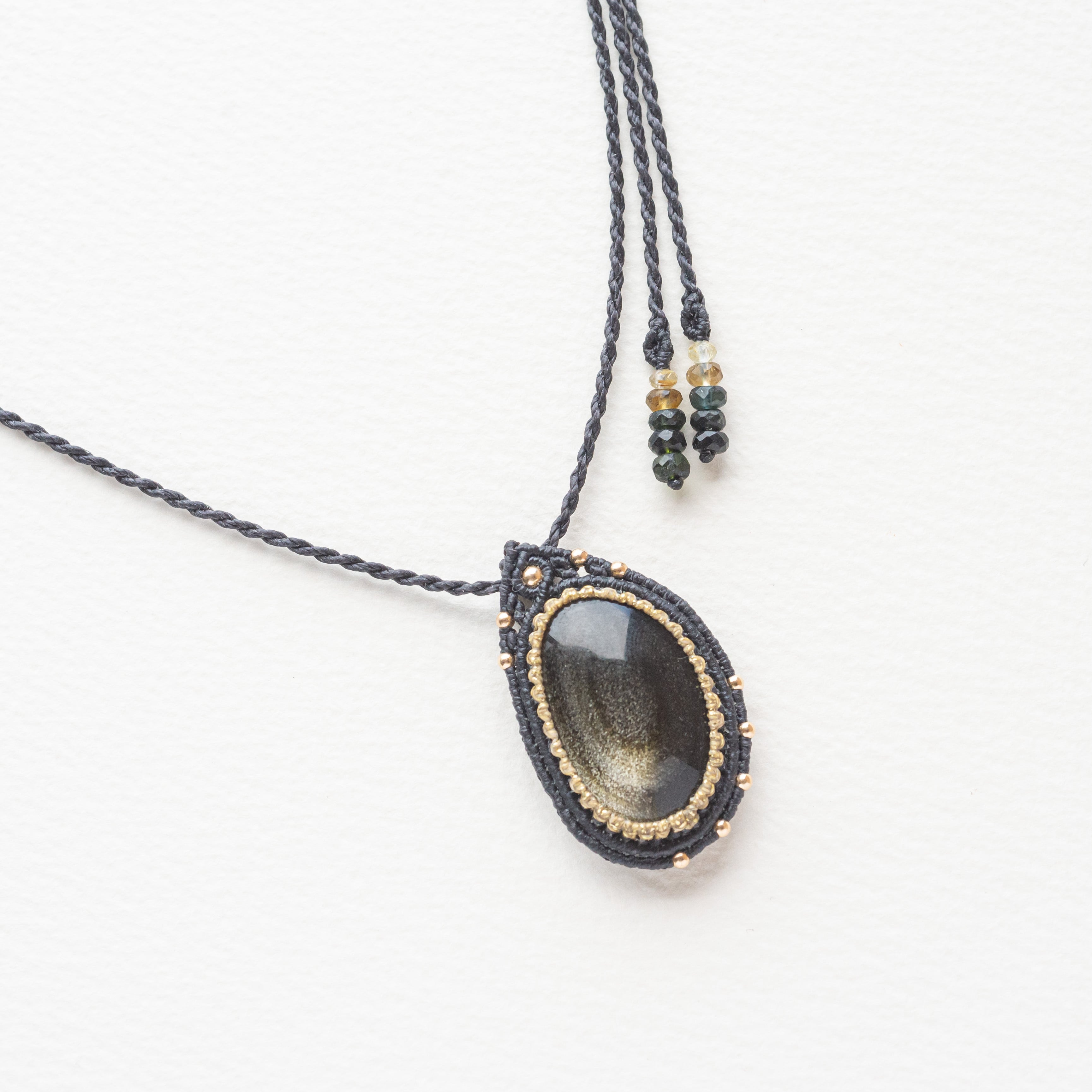 2053 ♡ゴールドオブシディアン&モリオン&水晶天然石♡マクラメ