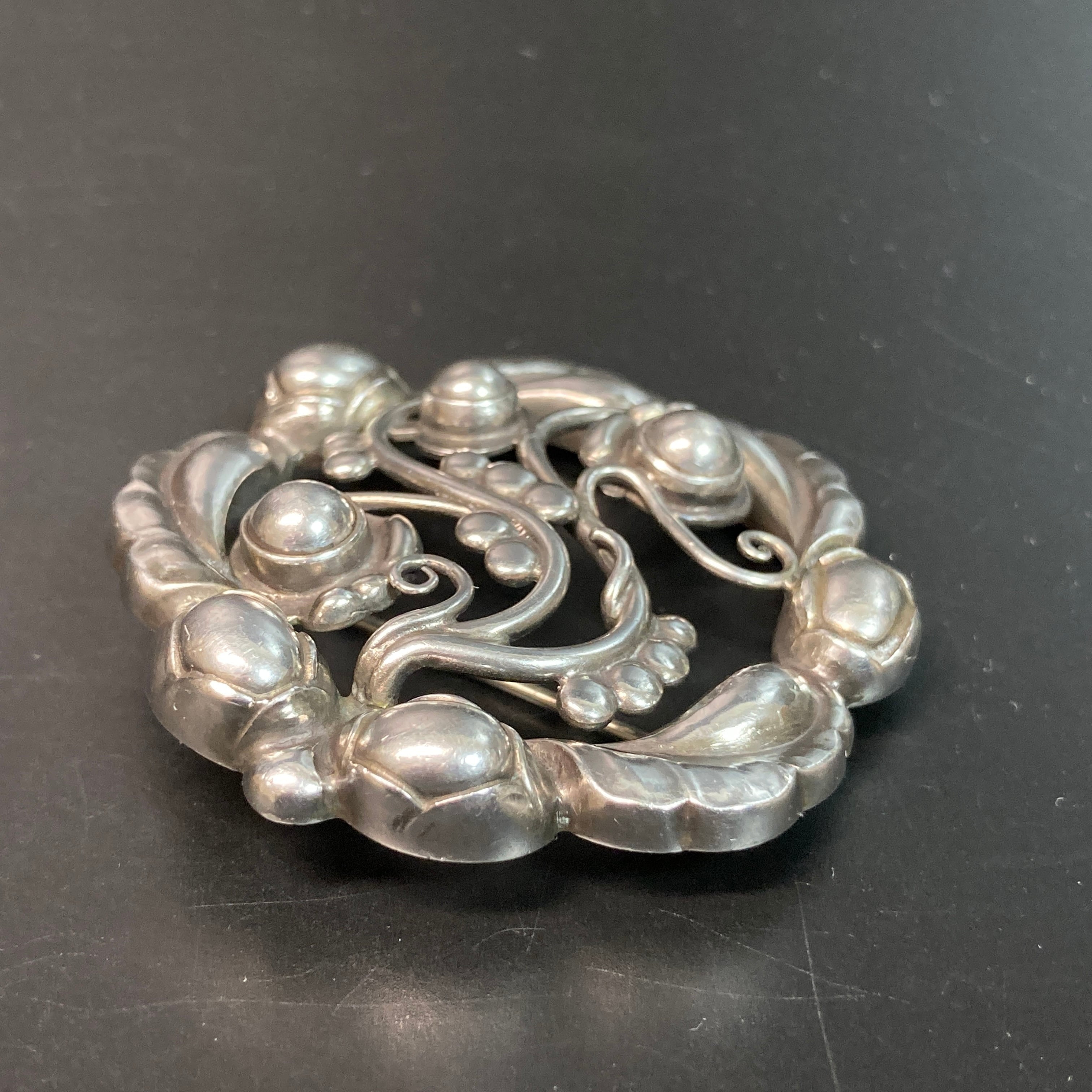 ジョージ・ジェンセン ムーンライト ブロッサム ブローチ シルバー