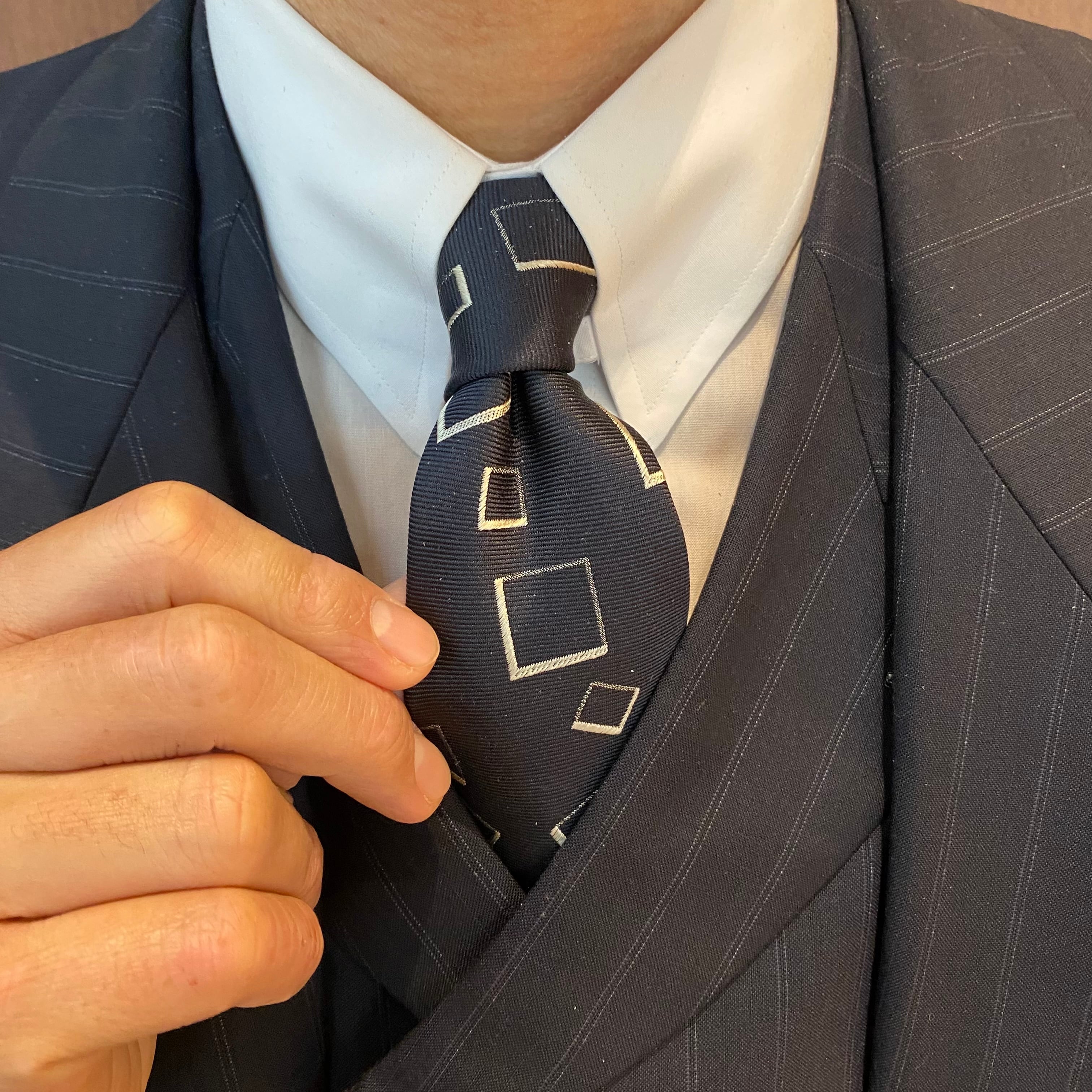 舘ひろしネクタイ