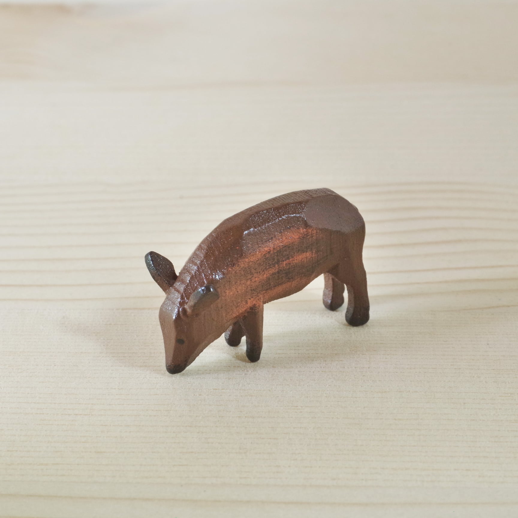 ヴェルナー イノシシの家族 | 木のおもちゃ専門店 おもちゃ箱 イカロス