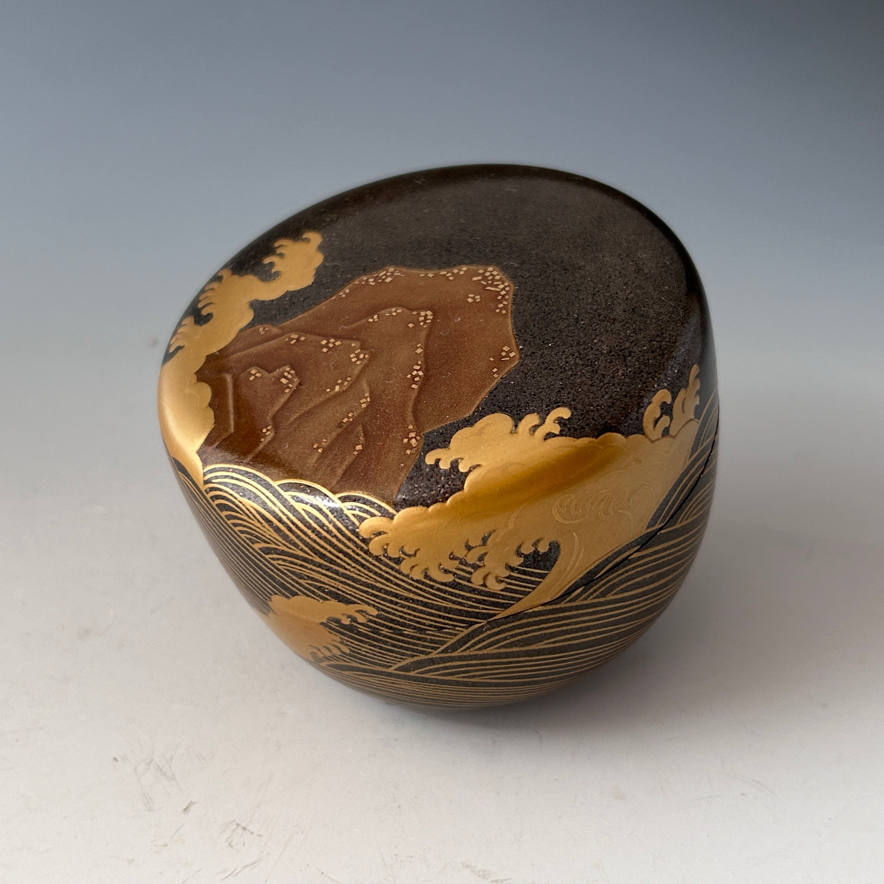 茶道具 銀地 岩波蒔絵 平棗 夏目有彦 共箱 漆芸 茶会 茶器 薄茶 稽古