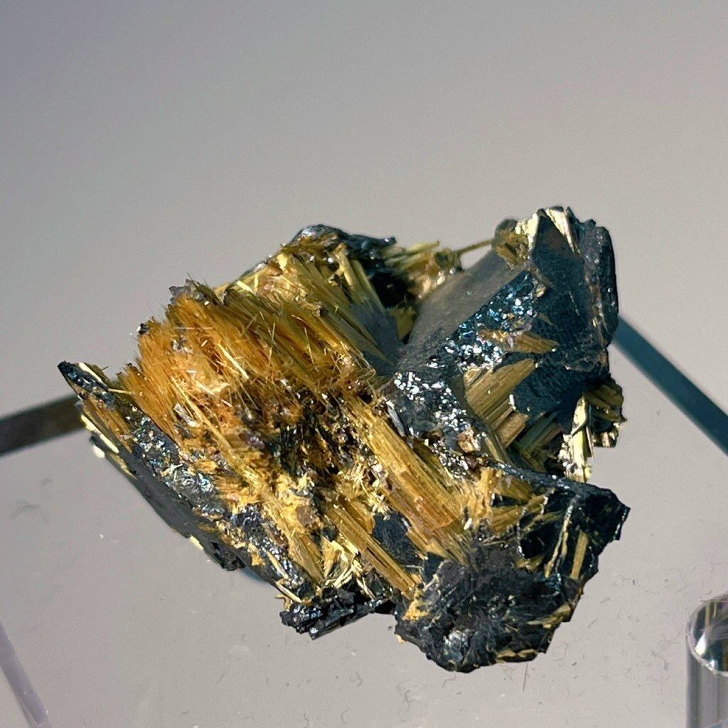 ブラジル産】ルチルオンヘマタイトインクォーツ