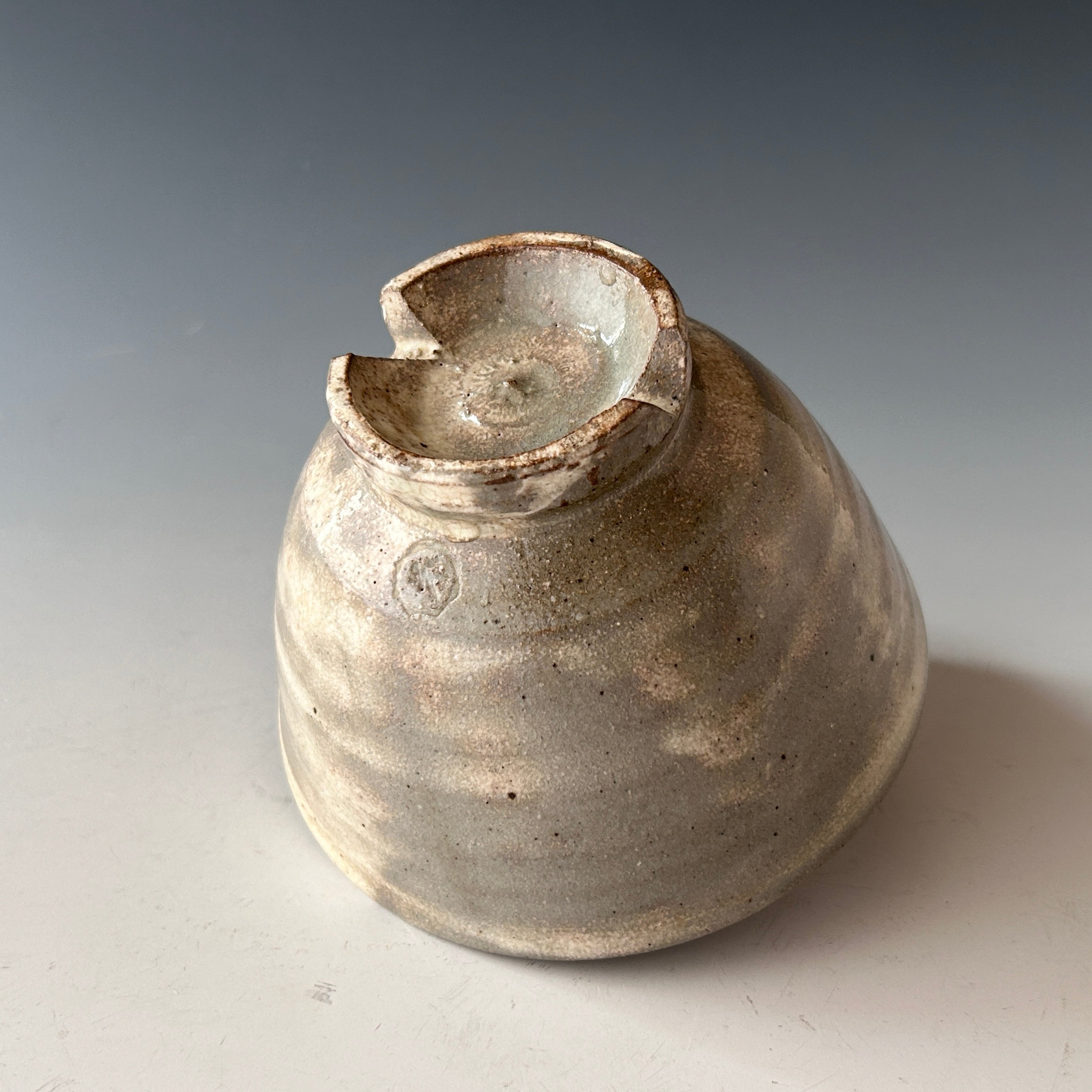 872 東窯 玉村松月 萩平茶碗 在銘/茶道具/古美術/時代品 872 東窯 玉