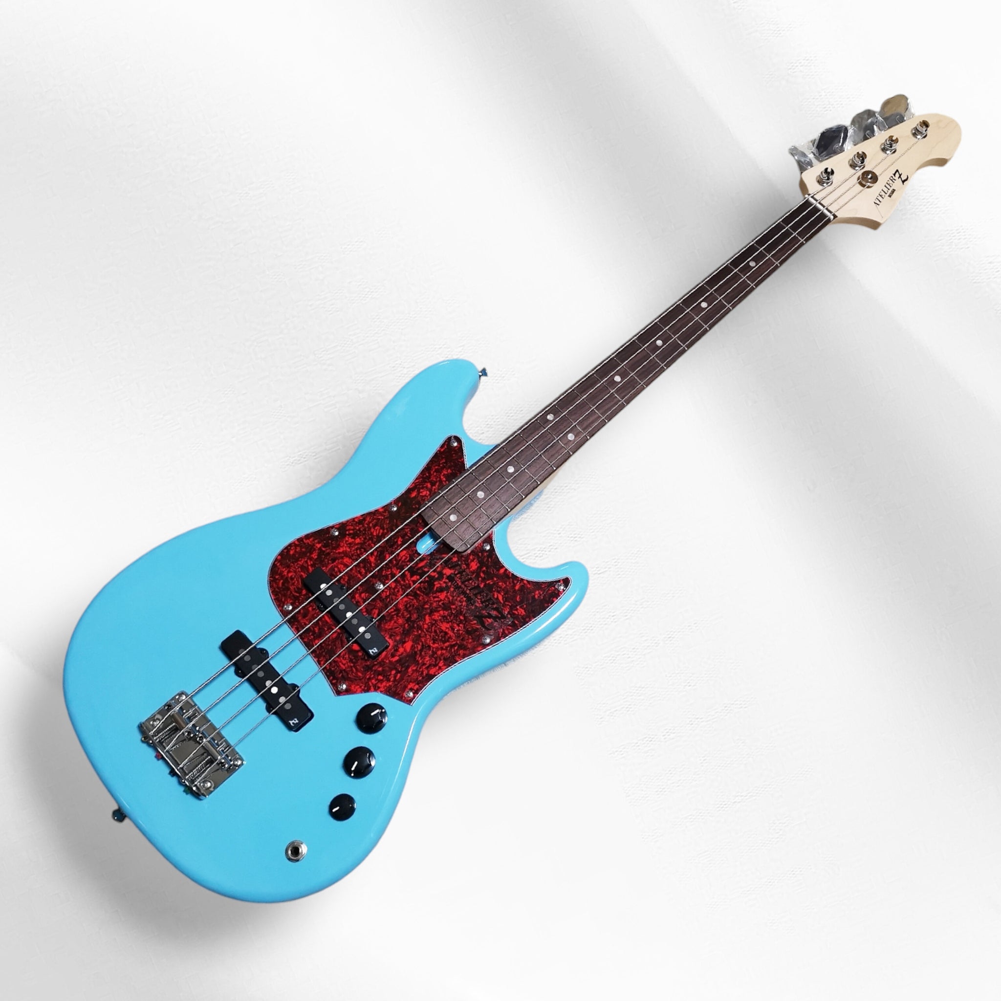 Atelier Z Baby Z Vintage J4 Mustang Style Shortscale – BassJapanDirect