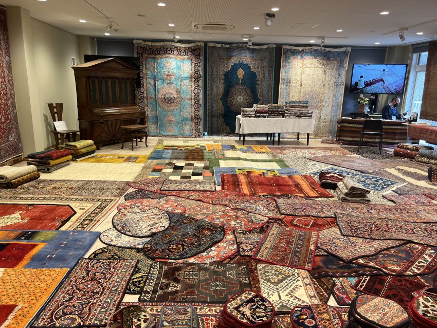 ペルシャ絨毯 額縁 日本橋高島屋外商品 ペルシャ絨毯 額縁 日本橋