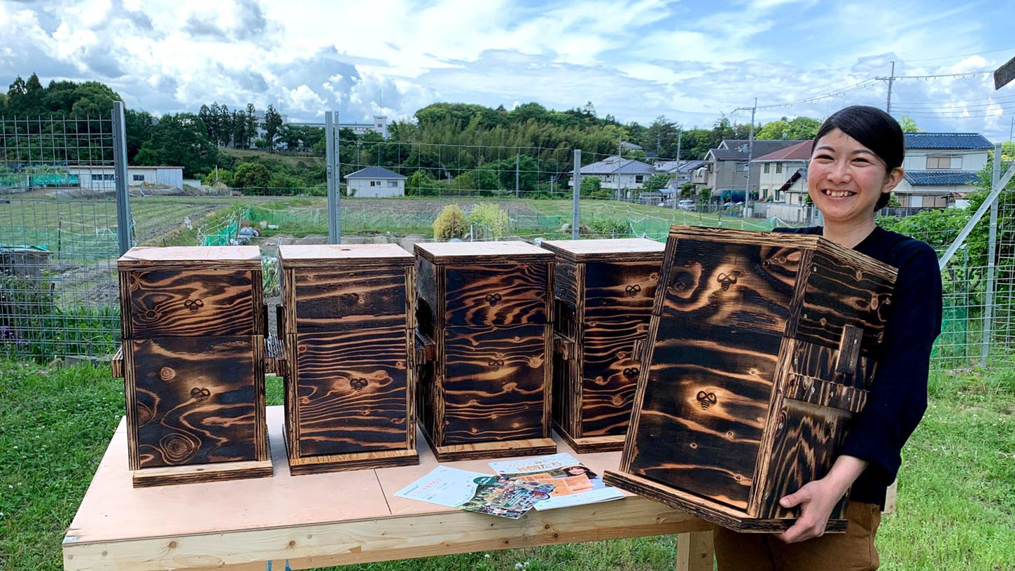 ニホンミツバチの重箱式巣箱製造販売 | やまみつや 日本みつばち巣箱