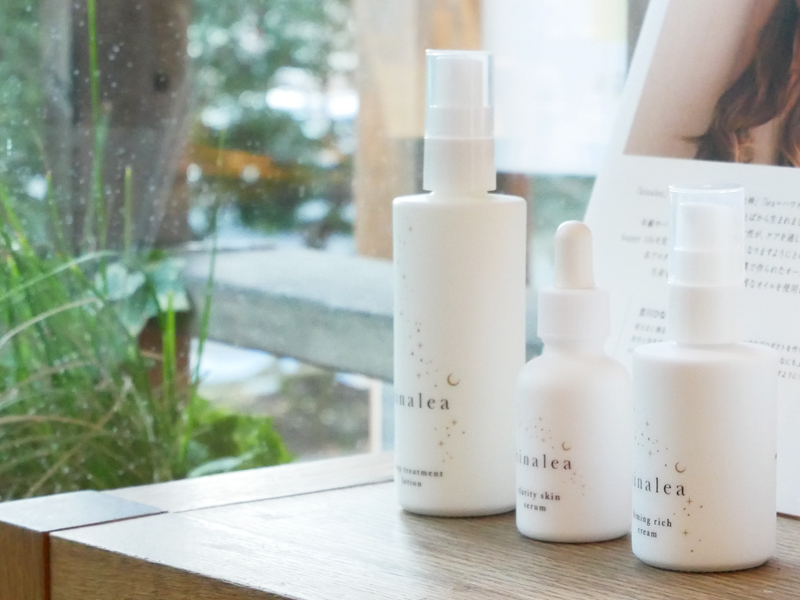 吉川ひなのさんプロデュースhinalea（ヒナレア）よりスキンケアライン