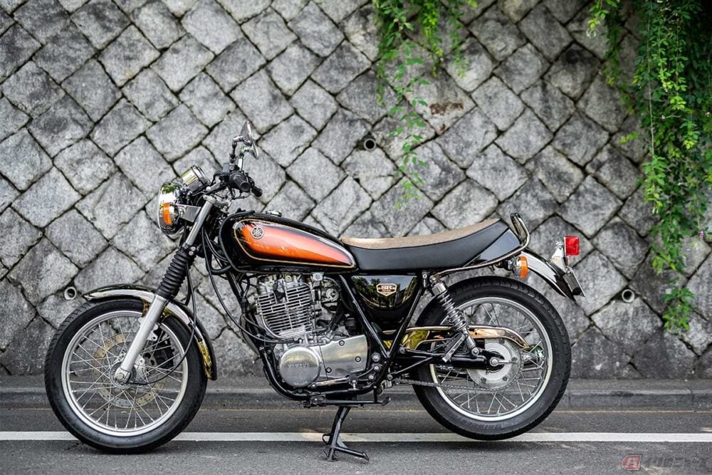 ヤマハ「SR400」は終わらない！ ワイズギアから美しいグラフィックと
