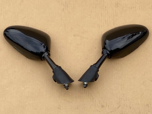 VTR1000Fの純正パーツが入荷しました。 | バイクパーツのジャンクボックス