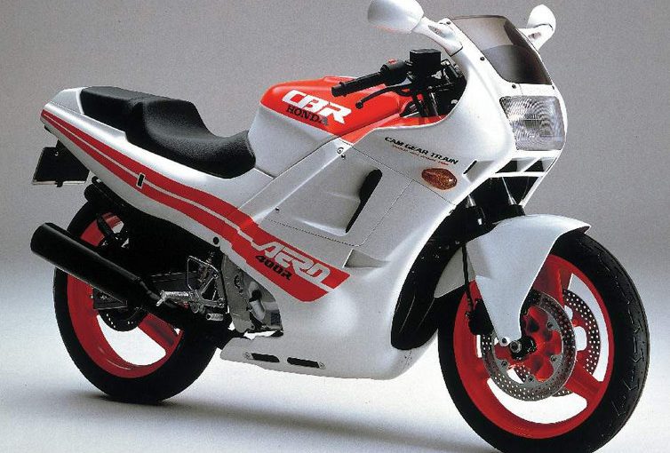 CBR400R（NC23） -since 1986- - バイクの系譜