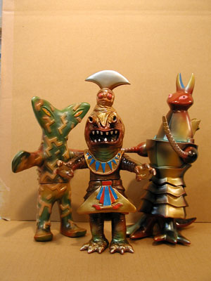 逆柱いみり 怪獣ソフビ ファラオス蓄光Ver ソフビ 5405 マンガ家・逆柱