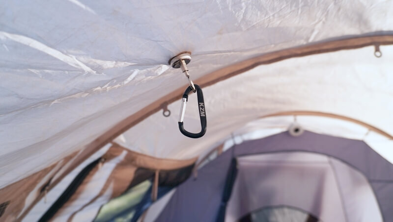 KZM マグネット ハンガーは、どこにでも取り付けられて便利 | 魅惑の