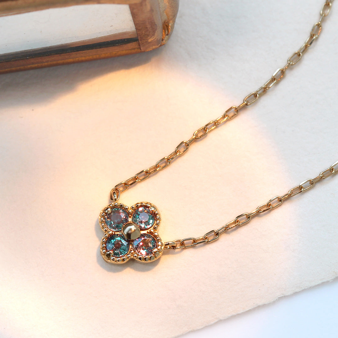 ビズー公式】アレキサンドライト (ブラジル産) K18(18金) PT