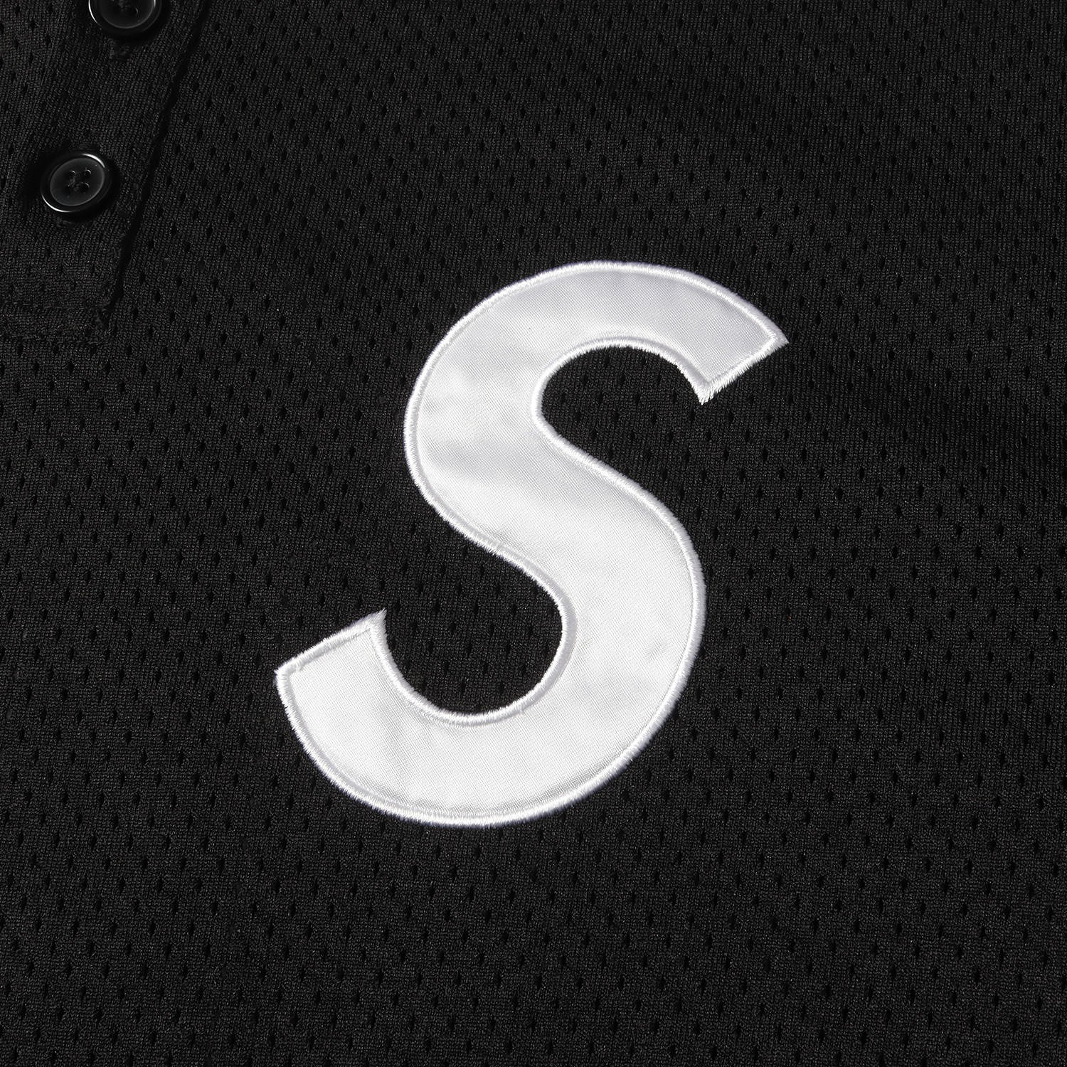 Supreme (シュプリーム) 24AW Sロゴ ヘンリーネック メッシュ ベース