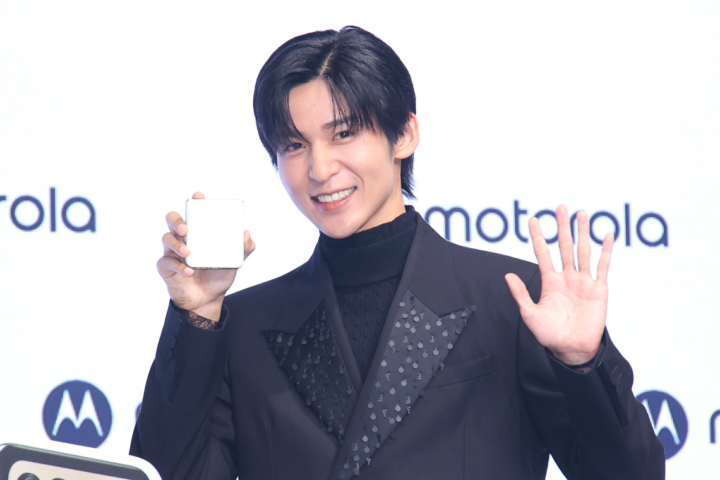 目黒蓮、モトローラ発表会で初監督（!?）作品に感動＆渡辺翔太撮影の