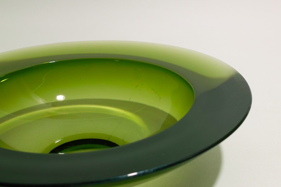 金箔装飾の緑色ガラスボウル ユニークな星型のガラスボウル – バナル