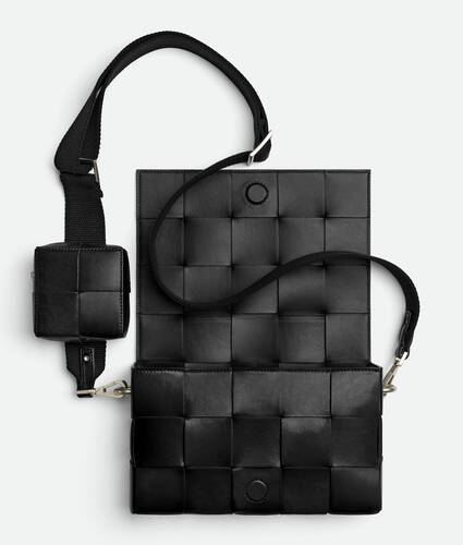 BOTTEGA VENETA ボッテガヴェネタ カセット ショルダーバッグ 黒