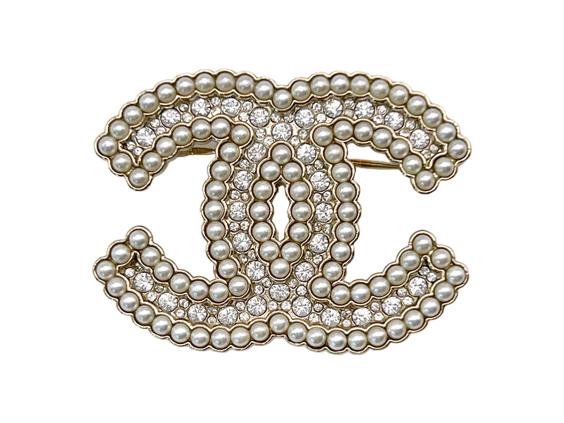 Chanel 21K Crystal Filled Pearl Framed CC Brooch 21D – Boutique Patina