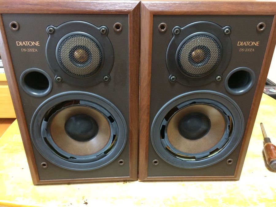 ダイアトーン DS-200ZA ウレタンエッジ交換 | Castman Hendrix Sound