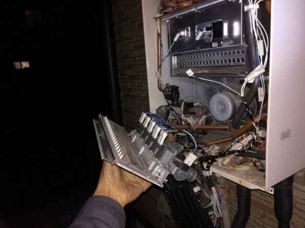 ノーリツ【GT-C〇〇62 60GTH-C60】イグナイタ エラー111、121 ノーリツ