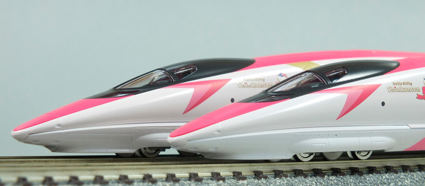 室内灯入りTOMIX500系ハローキティ JR 500-7000系山陽新幹線（ハロー