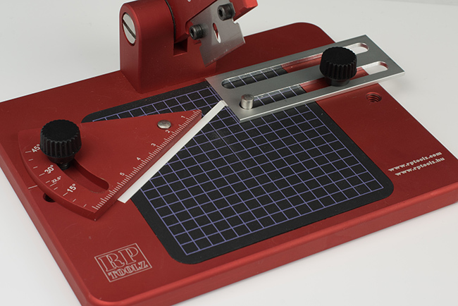 RPカッター スジボリ堂 RPカッター - ガンプラの山を崩せ