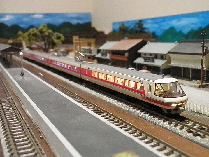 美品） KATO 381系 国鉄色やくも 室内灯付き Amazon | KATO Nゲージ