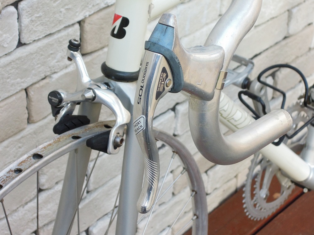 ロードバイク ブリジストンレイダックRD1000 シマノ105 ロードバイク