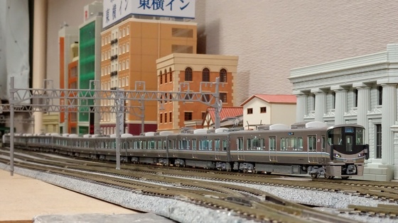 KATO 225系100番台「新快速」 - ビスタ模型鉄道（エヌゲージ日記）