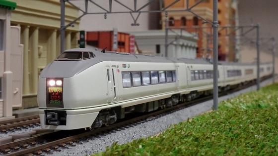 651系「スーパーひたち」 ライト電球色LED化 - ビスタ模型鉄道